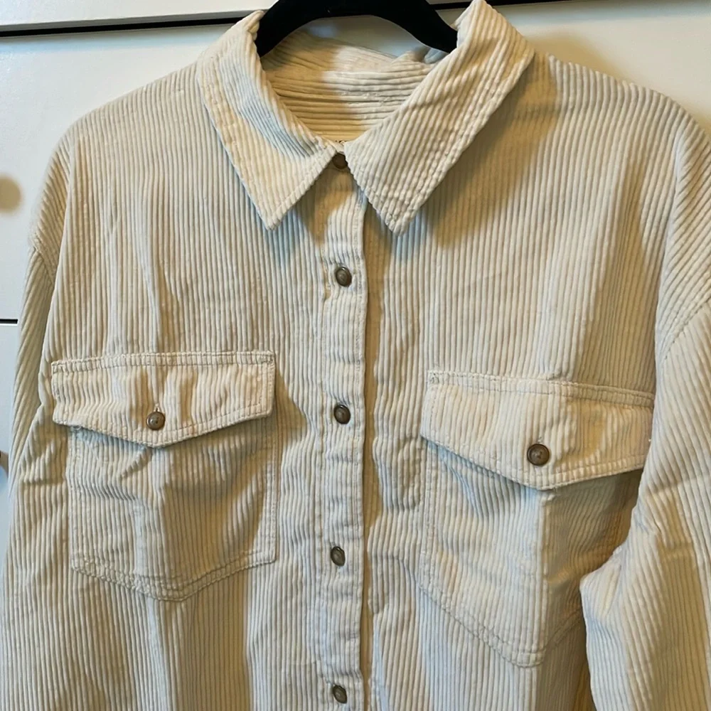 American Eagle Outfitters Oversized Cream Corduroy Shacket in Large NWT - Picture 4 of 15